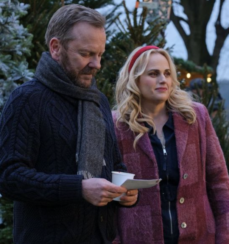 Trailer For Kiefer Sutherland And Rebel Wilson’s Holiday Movie ‘Tinsel Town’ Released